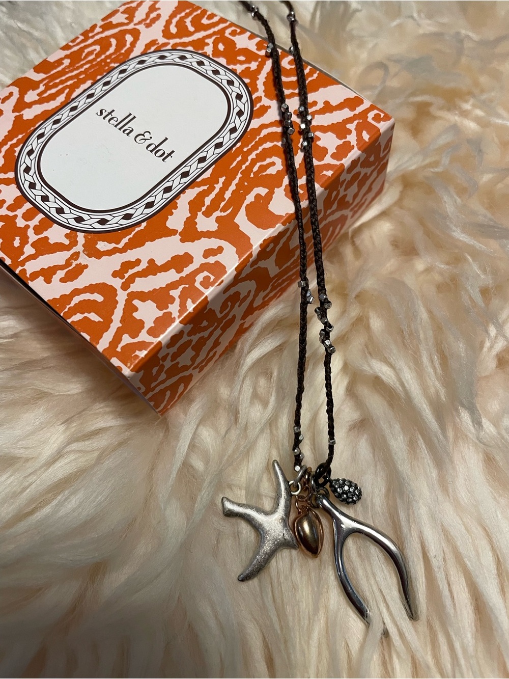Stella & Dot Tranquility Charm necklace